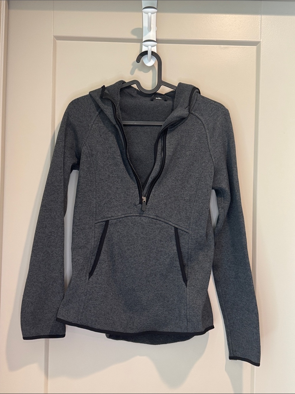 lululemon athletica Gray Half‑Zip Hooded Pullover Sweatshirt